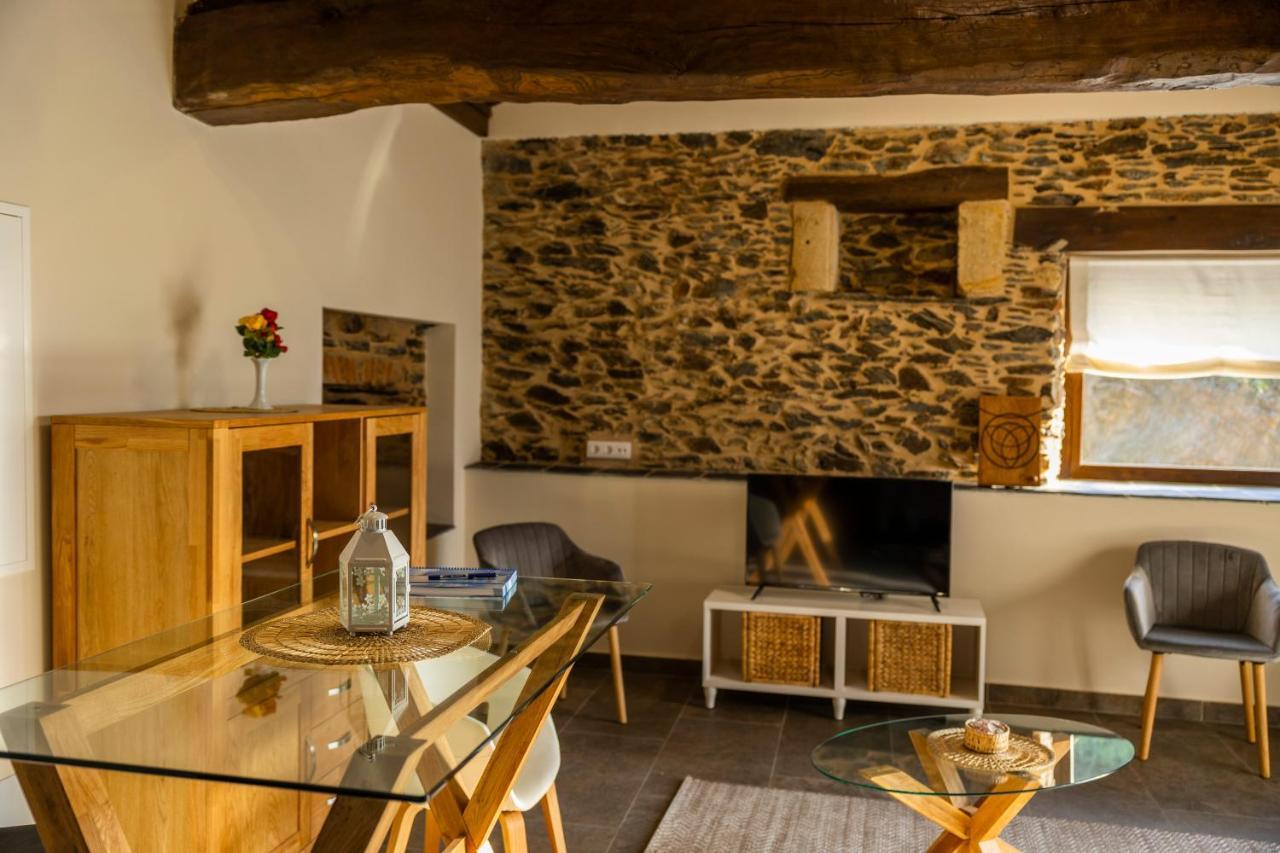 Apartamentos Casona Del Campo Navia Buitenkant foto