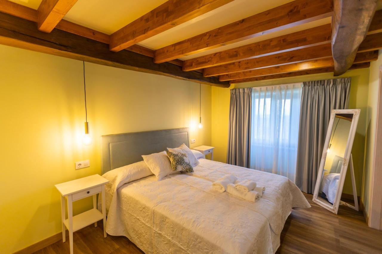 Apartamentos Casona Del Campo Navia Buitenkant foto