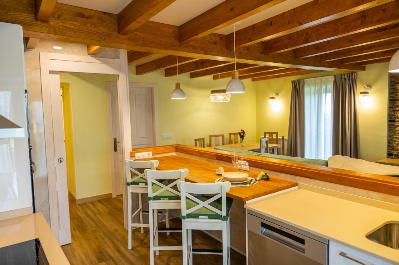 Apartamentos Casona Del Campo Navia Buitenkant foto